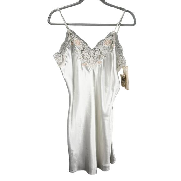 Val Mode Vintage Two Piece Lingerie Wedding M/L Nightgown Robe Lace New - Picture 3 of 16